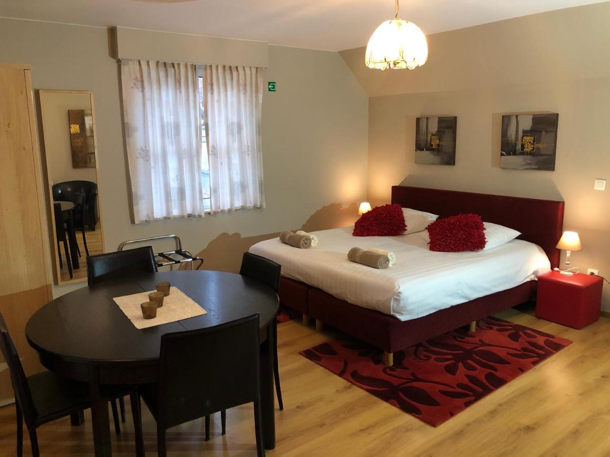 B&B Latemberg Sint-Maria-Latem Exteriör bild